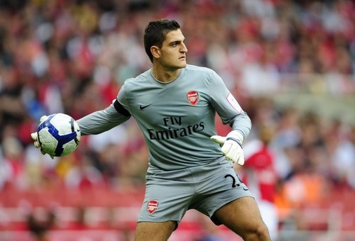 vito mannone.jpg